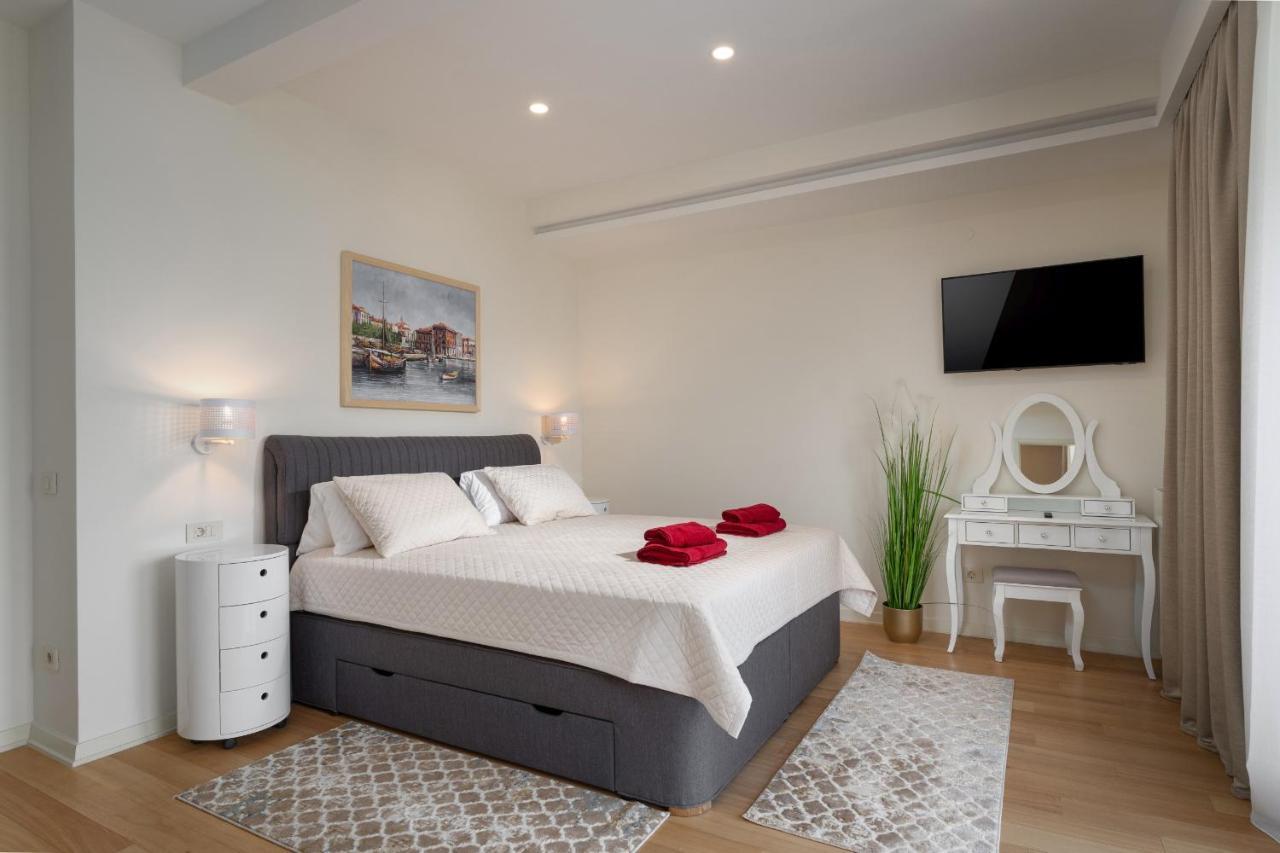 Lionea Villa Porec Exterior photo